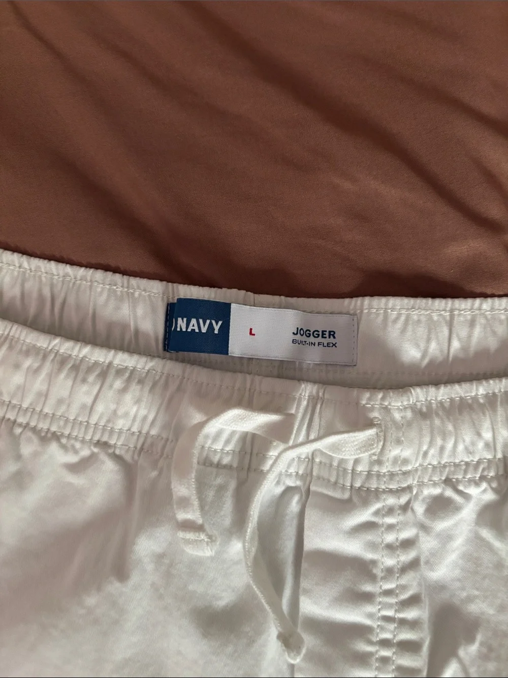 Old Navy White Men’s Drawstring Cotton Hybrid Shorts